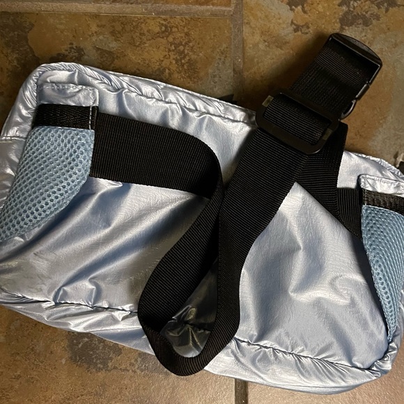 NWOT FP Movement Courtside Cargo Sling - Picture 4 of 4